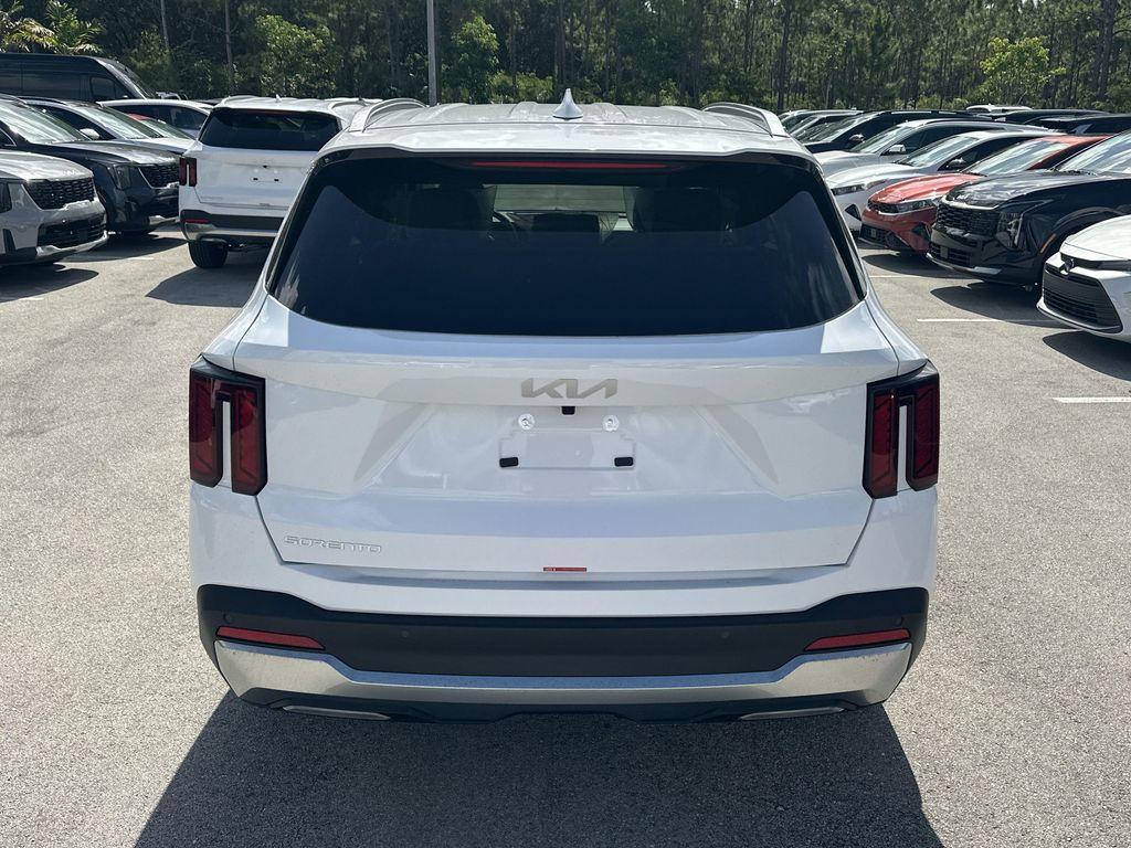 new 2025 Kia Sorento car, priced at $37,555