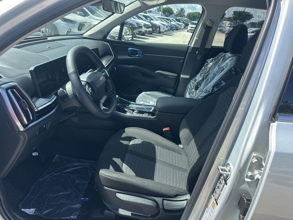 new 2026 Kia Sorento car, priced at $33,452