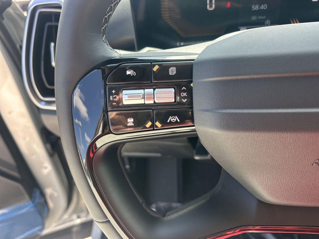 new 2026 Kia Sorento car, priced at $33,452