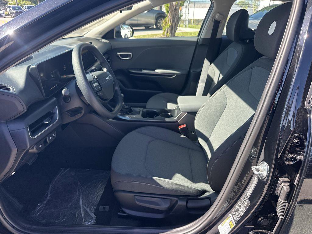 new 2025 Kia K4 car, priced at $23,644