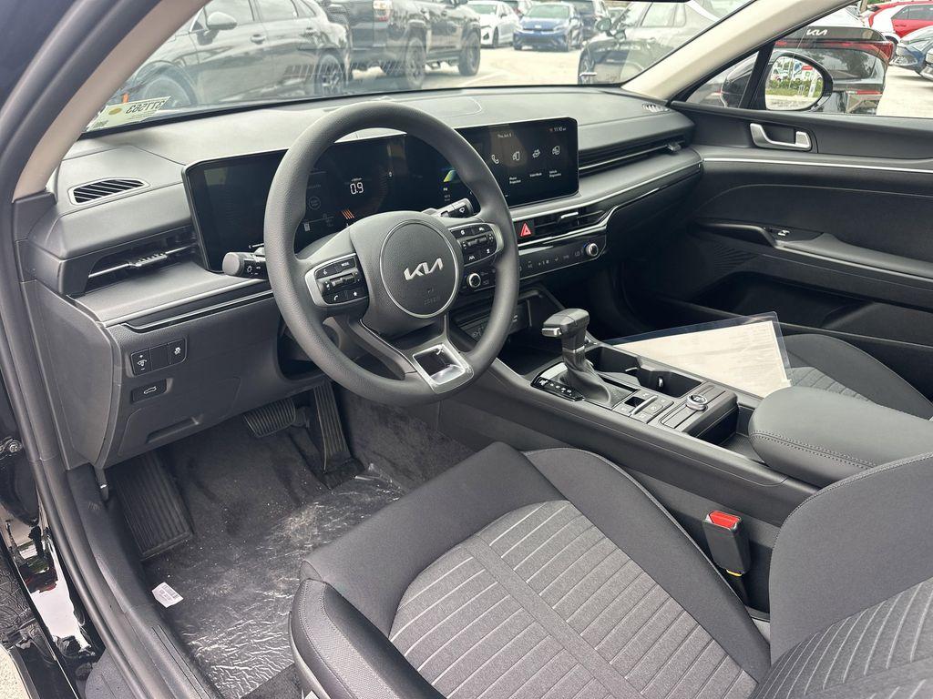 new 2025 Kia K5 car, priced at $27,408