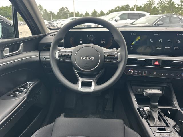 new 2025 Kia K5 car, priced at $28,550