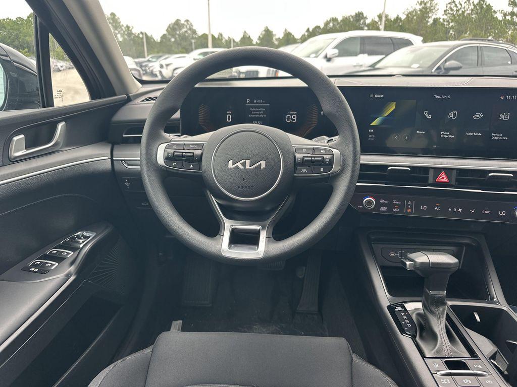 new 2025 Kia K5 car, priced at $27,408