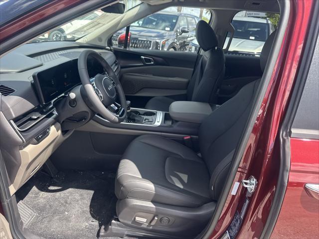 new 2025 Kia Carnival car, priced at $40,327