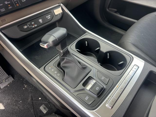 new 2025 Kia Carnival car, priced at $40,327