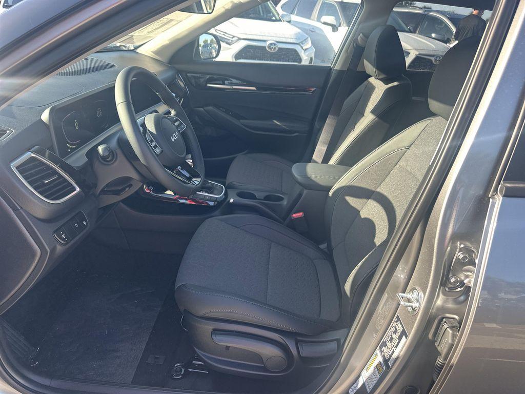new 2026 Kia Seltos car, priced at $26,374