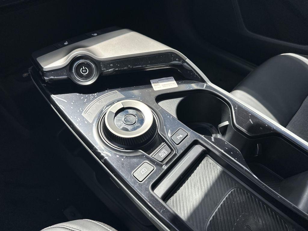 new 2025 Kia EV6 car, priced at $42,629