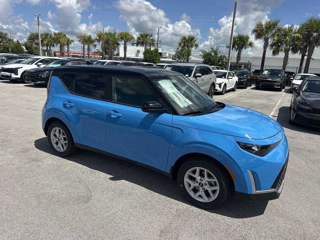 new 2025 Kia Soul car, priced at $24,119