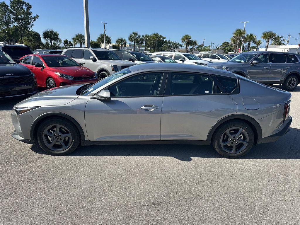 new 2025 Kia K4 car, priced at $24,015