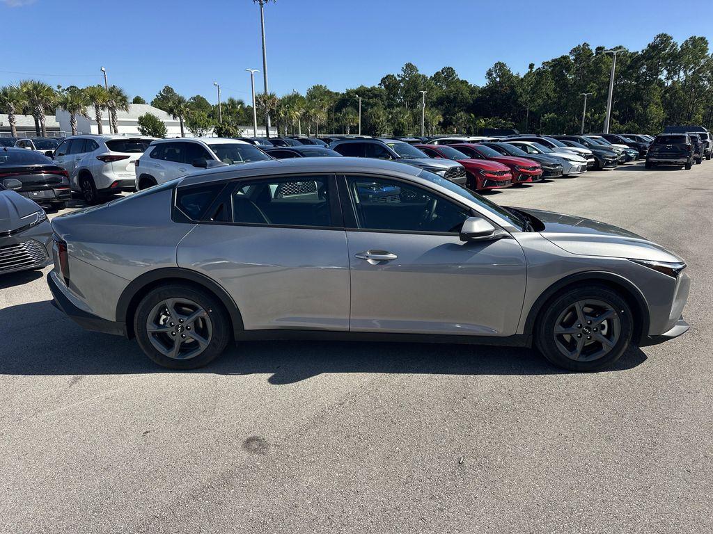 new 2025 Kia K4 car, priced at $24,015