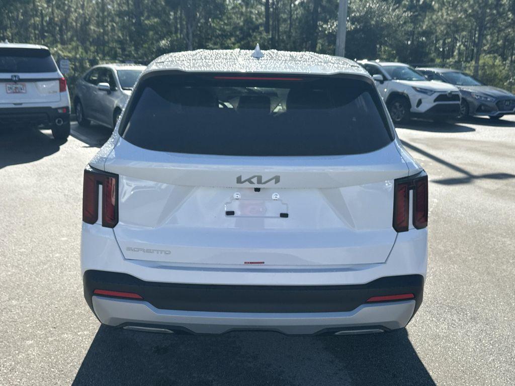 new 2026 Kia Sorento car, priced at $33,591