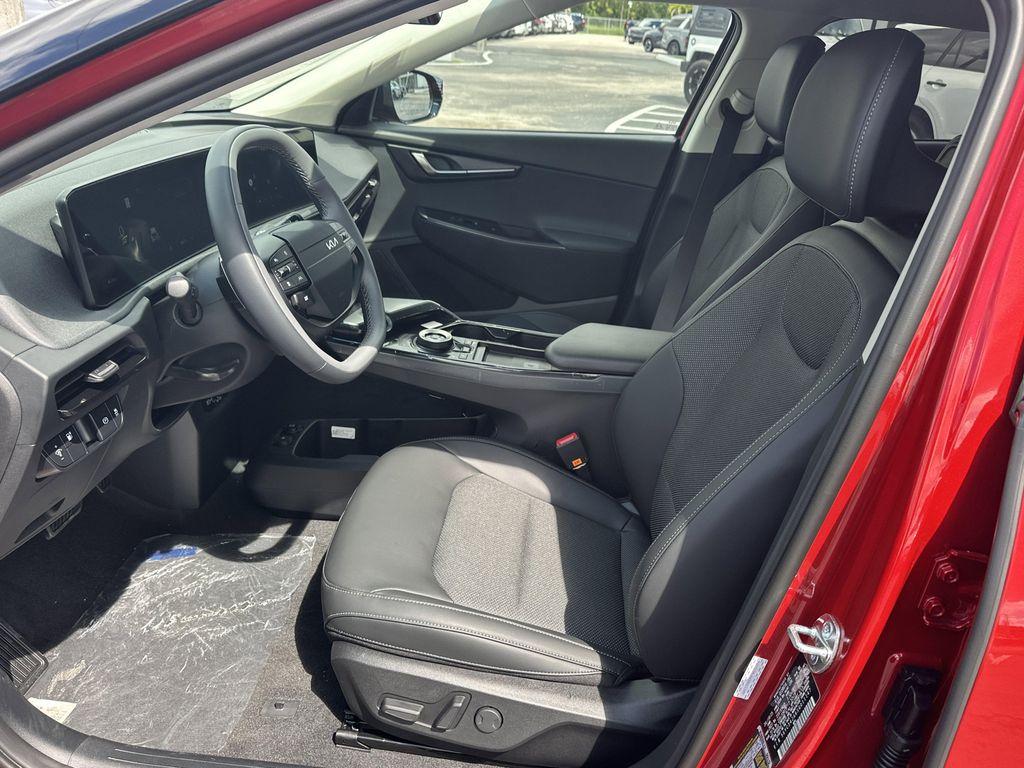 new 2025 Kia EV6 car, priced at $38,562