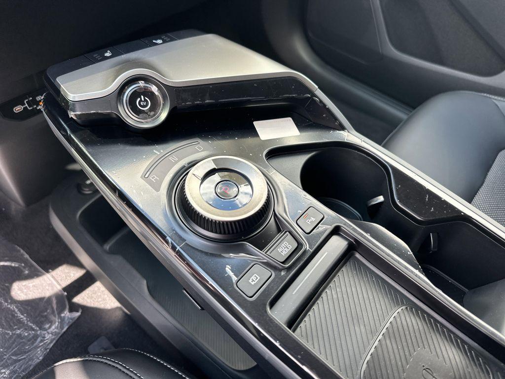 new 2025 Kia EV6 car, priced at $38,562