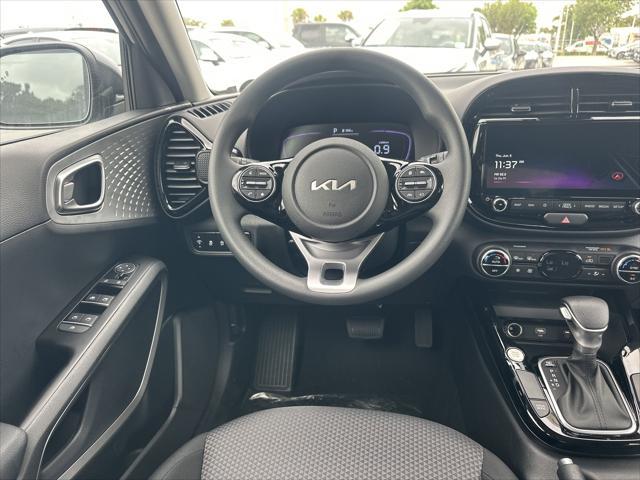 new 2025 Kia Soul car, priced at $24,014