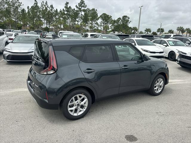 new 2025 Kia Soul car, priced at $24,014