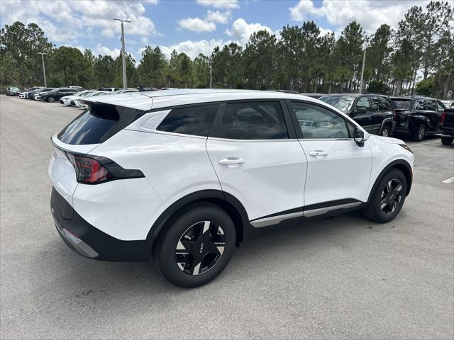 new 2025 Kia Sportage car, priced at $30,780