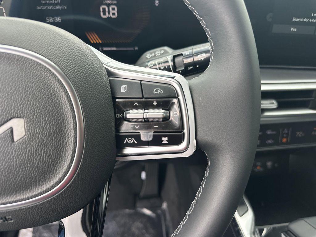 new 2025 Kia Sorento car, priced at $36,571