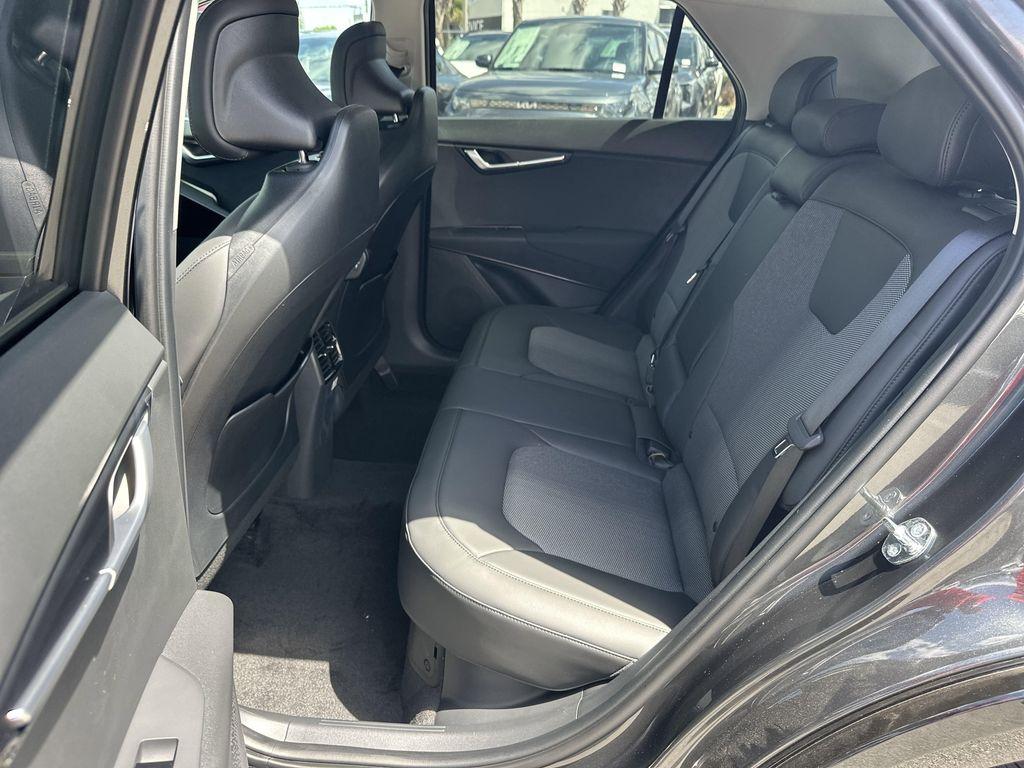 new 2025 Kia Niro car, priced at $32,386
