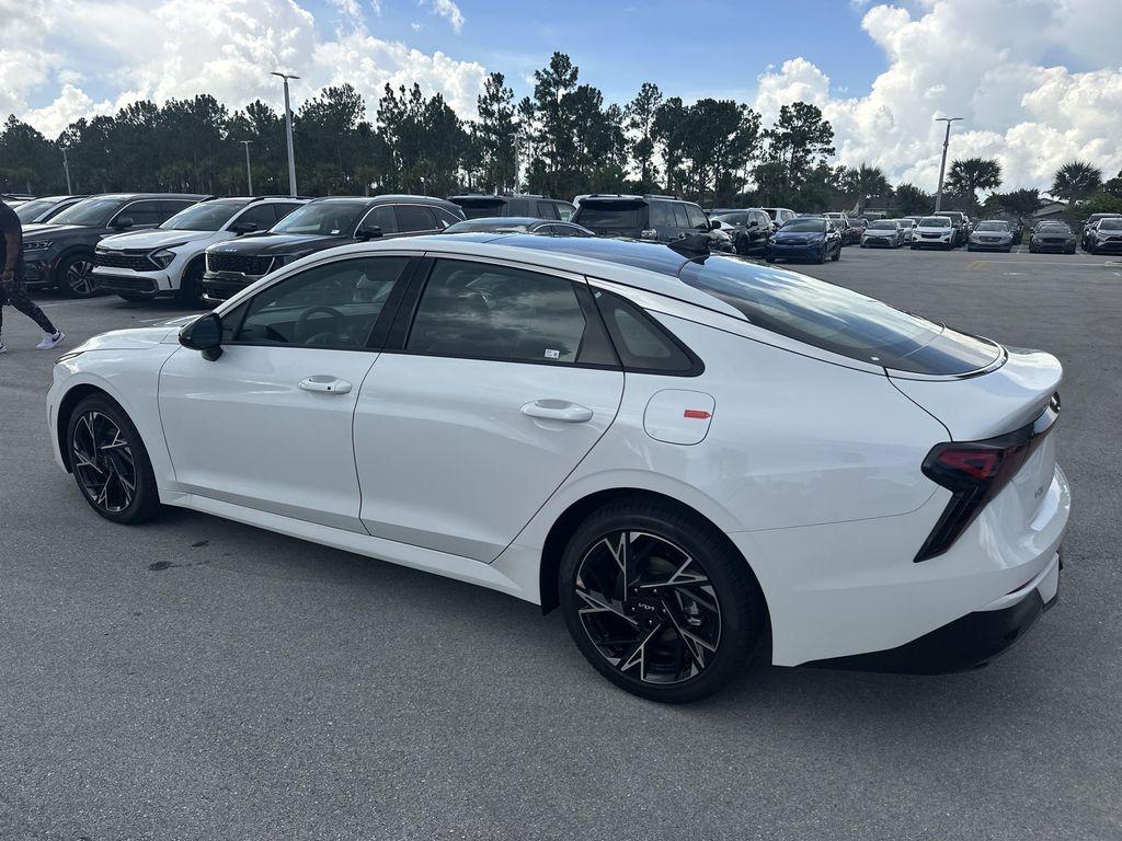 new 2025 Kia K5 car, priced at $32,017