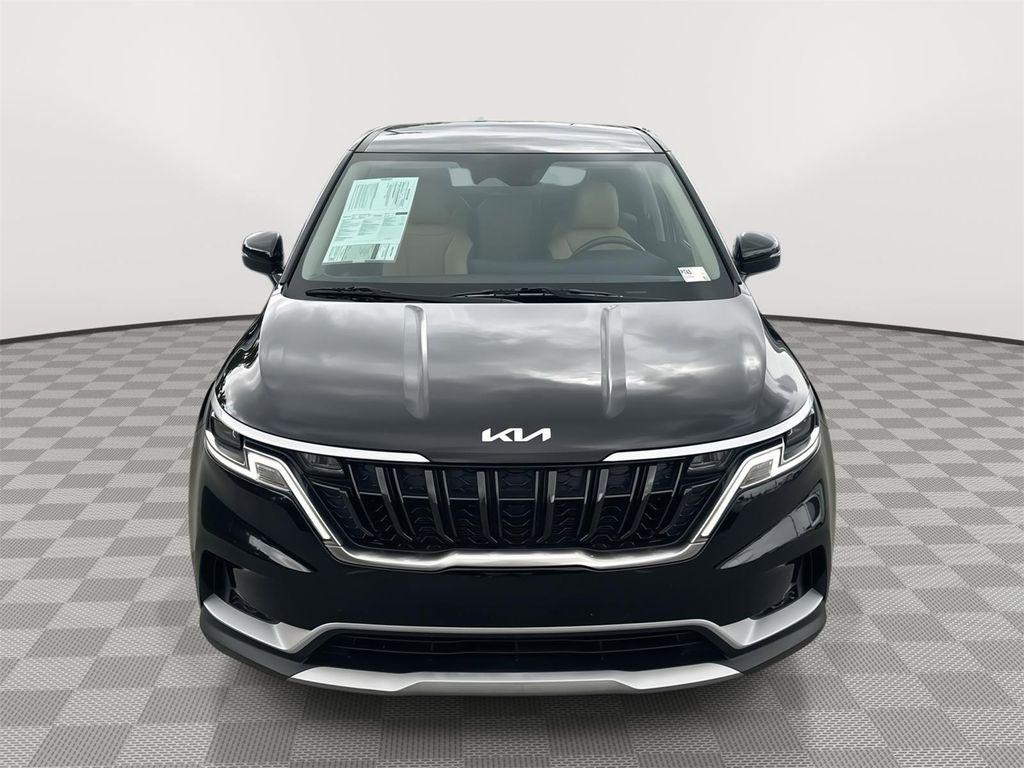 used 2024 Kia Carnival car, priced at $29,818
