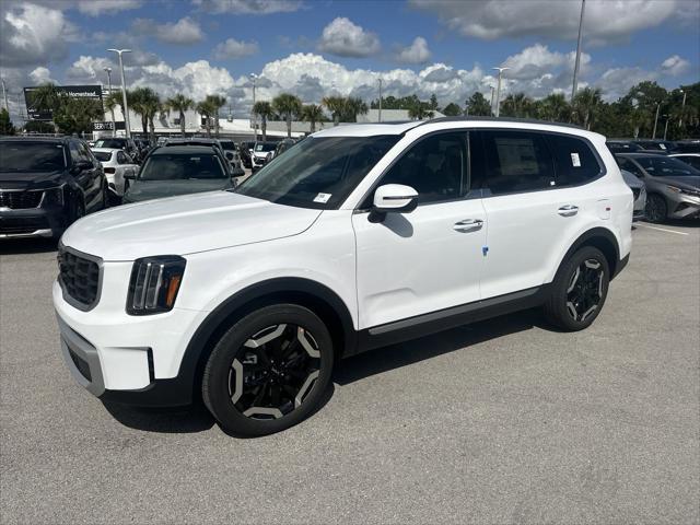 new 2025 Kia Telluride car, priced at $41,205