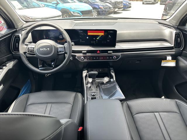 new 2025 Kia Sorento car, priced at $37,935