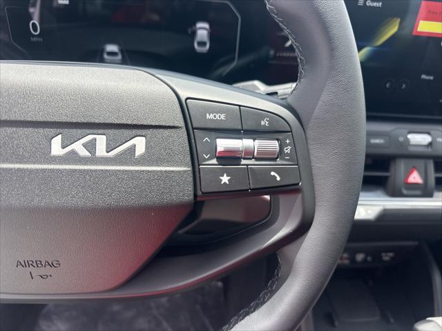 new 2025 Kia K4 car, priced at $25,294