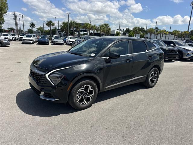 new 2025 Kia Sportage car, priced at $30,452