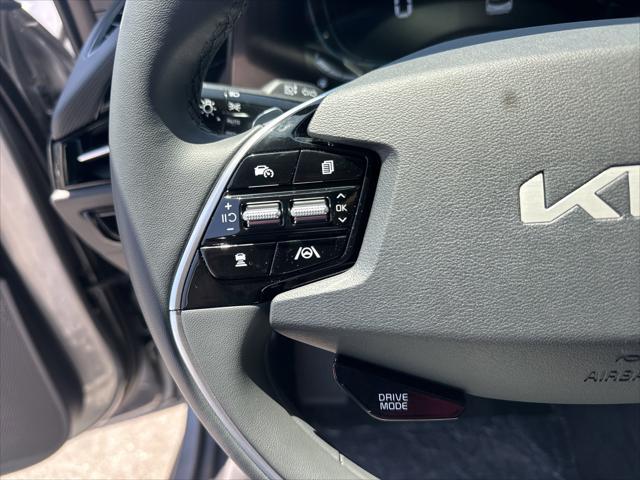 new 2025 Kia Niro car, priced at $30,086