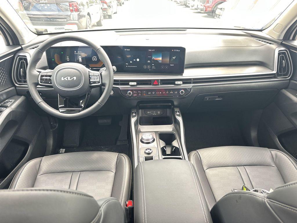 new 2025 Kia Sorento Hybrid car, priced at $40,038