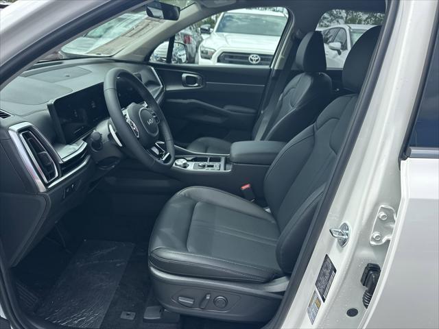 new 2025 Kia Sorento Hybrid car, priced at $40,855