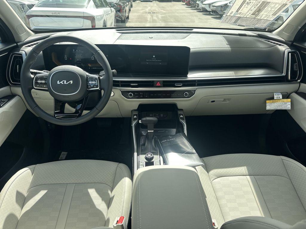 new 2025 Kia Sorento car, priced at $37,976