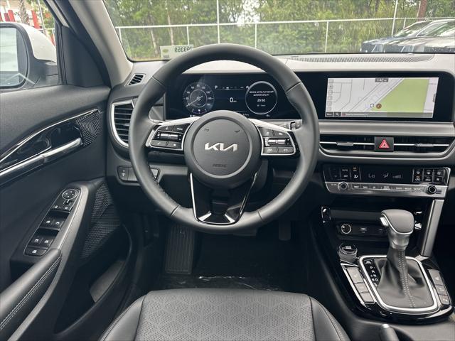 new 2025 Kia Seltos car, priced at $27,680