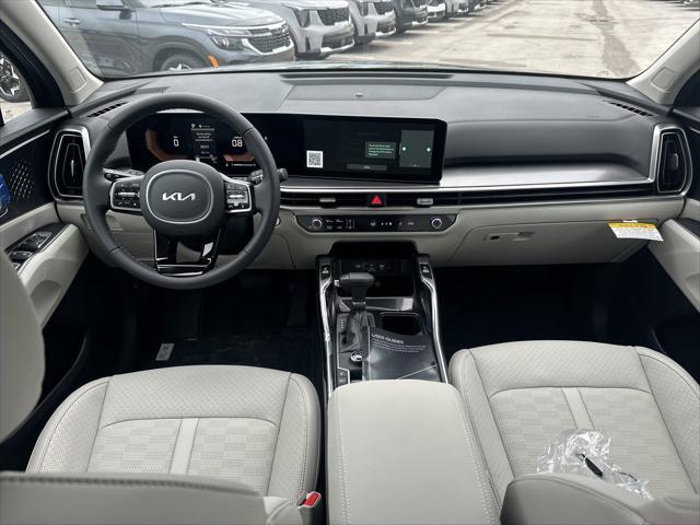 new 2025 Kia Sorento car, priced at $38,300