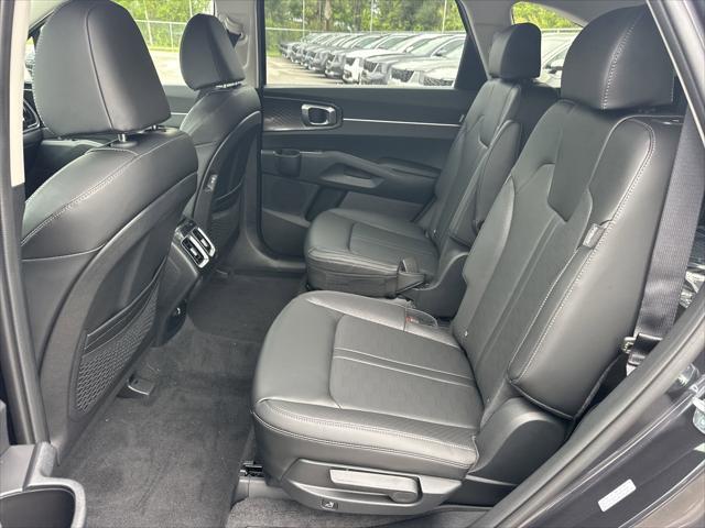 new 2025 Kia Sorento car, priced at $41,135