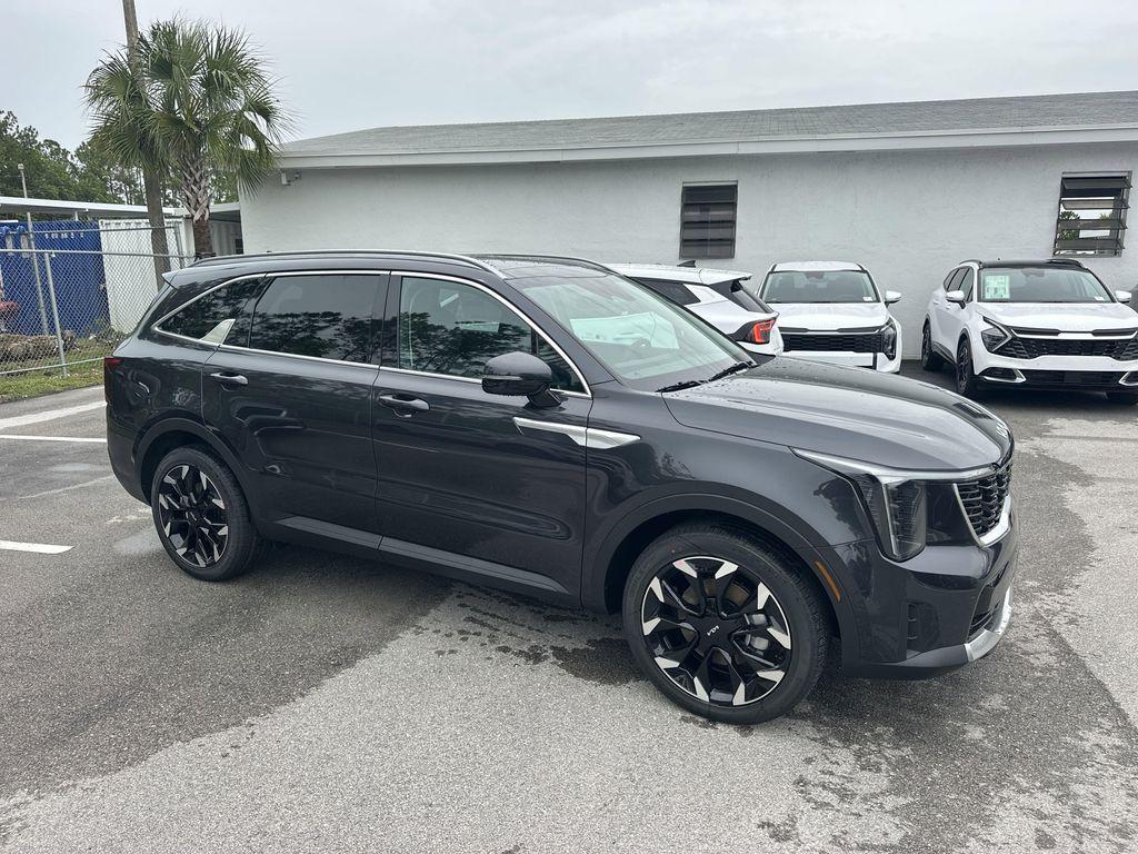 new 2025 Kia Sorento car, priced at $39,490