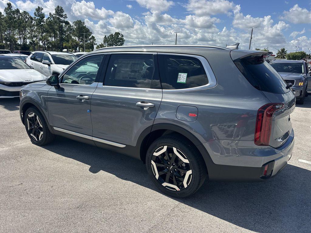 new 2025 Kia Telluride car, priced at $40,396