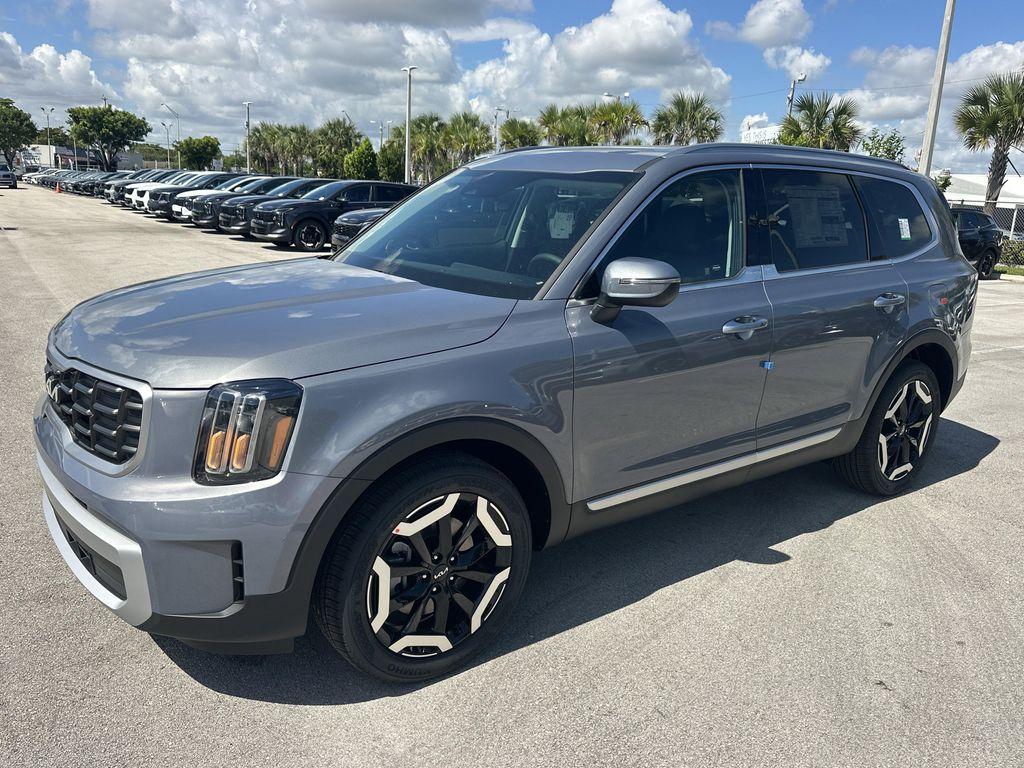 new 2025 Kia Telluride car, priced at $40,396