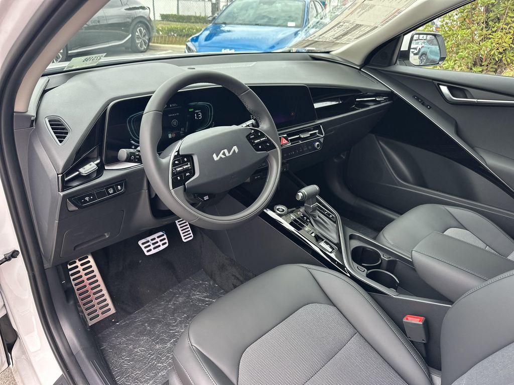 new 2025 Kia Niro car, priced at $32,765