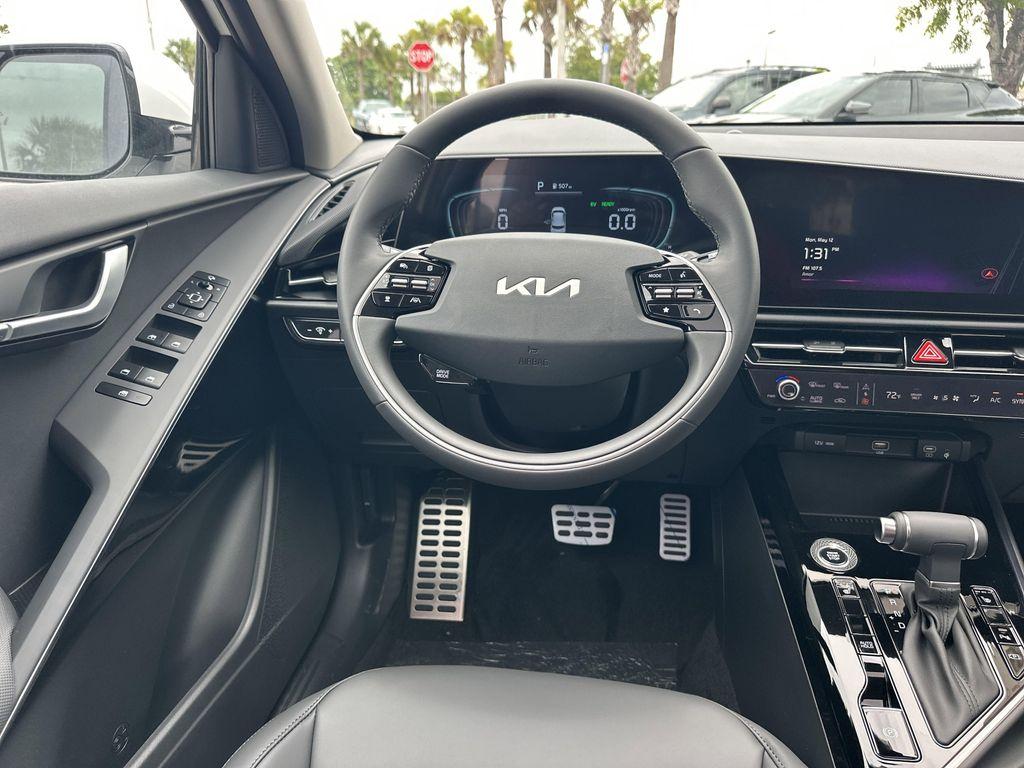 new 2025 Kia Niro car, priced at $32,765