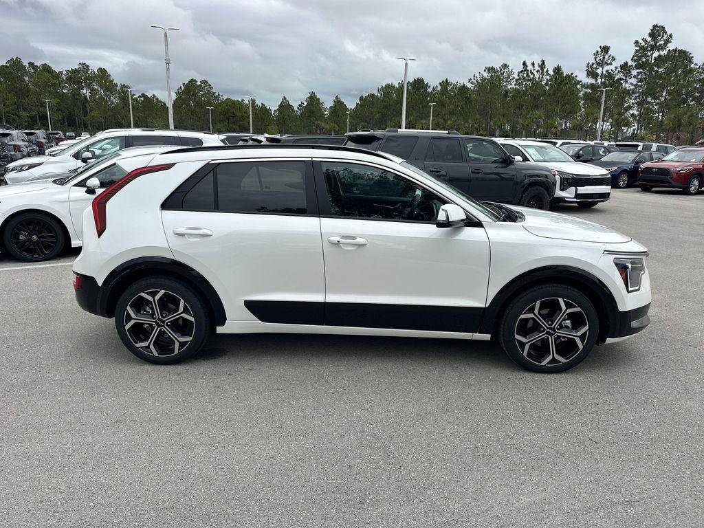 new 2025 Kia Niro car, priced at $32,765