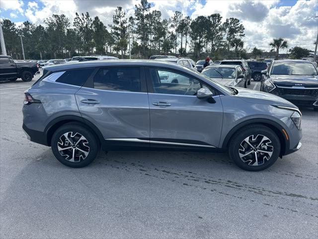 new 2025 Kia Sportage car, priced at $31,060