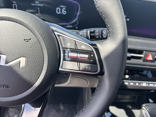 new 2025 Kia Seltos car, priced at $27,958
