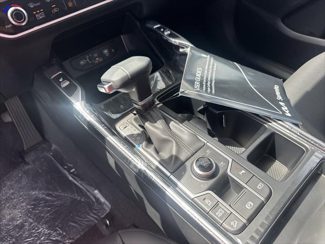 new 2025 Kia Sorento car, priced at $38,635
