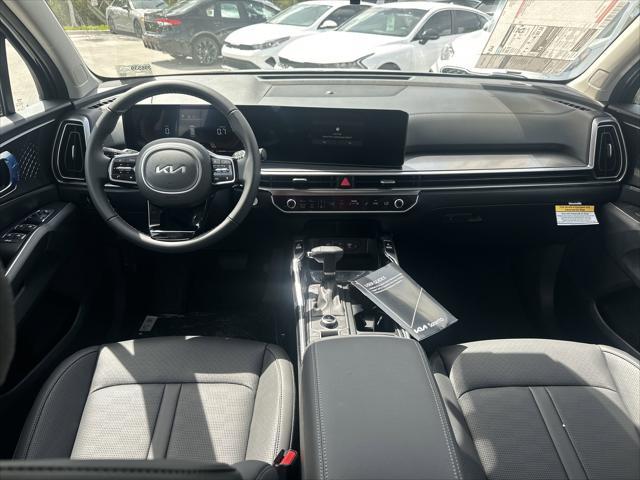 new 2025 Kia Sorento car, priced at $38,635