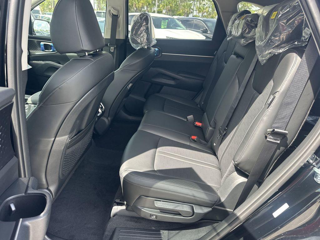 new 2025 Kia Sorento car, priced at $37,476