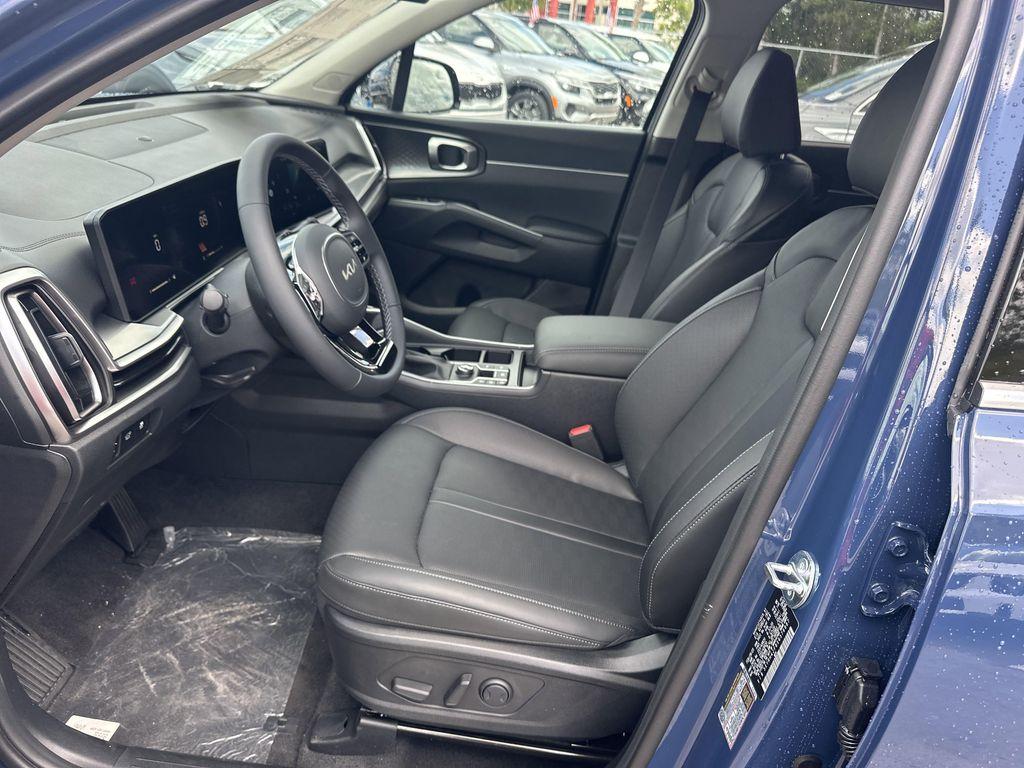 new 2025 Kia Sorento car, priced at $39,548