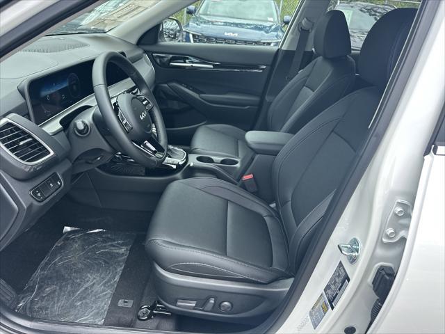 new 2025 Kia Seltos car, priced at $28,174