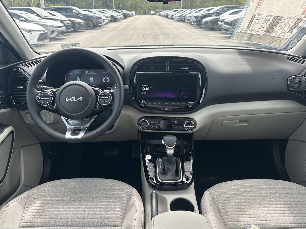 new 2025 Kia Soul car, priced at $25,477