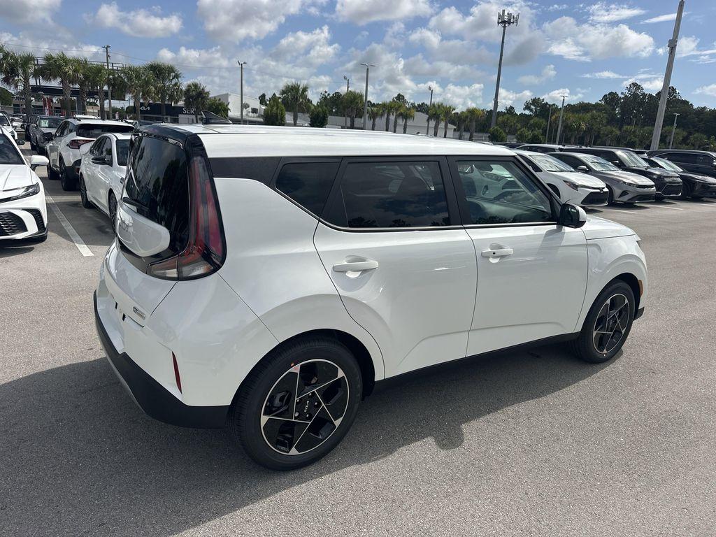 new 2025 Kia Soul car, priced at $25,477